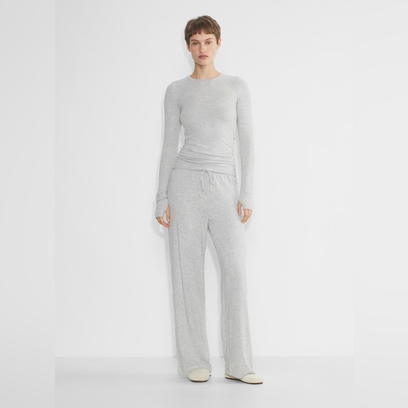 Aritzia Other - Aritzia Matching Set Destination Longsleeve Recharge Pant Heather Light Grey